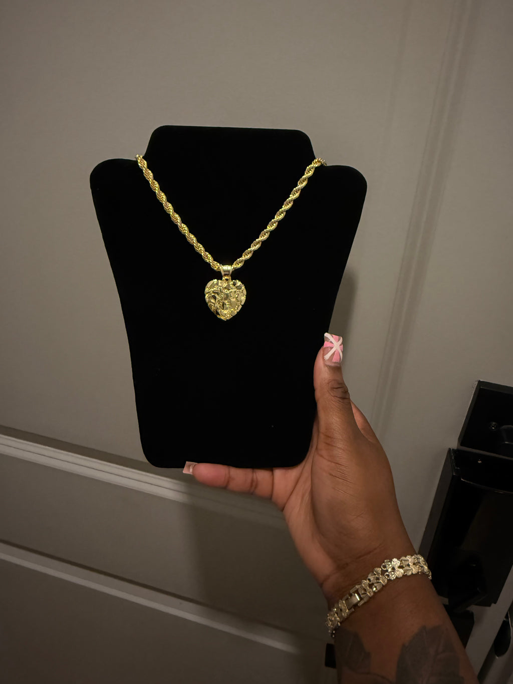 Jmbo nugget heart chain